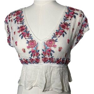 Raga Floral Embroidered Crop Top Size S 
Prairie Cottage Boho Country Western